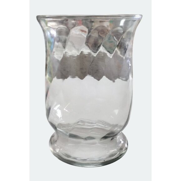 Clear Glass Hurricane Vase With Scalloped Design For Home Decor Or Floral Arrang - Picture 2 of 3